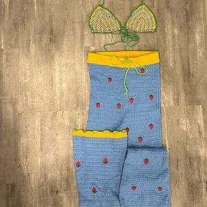 Brand New Urban Outfitters Crochet/Knit Bikini Top And Pants Set Size XS
